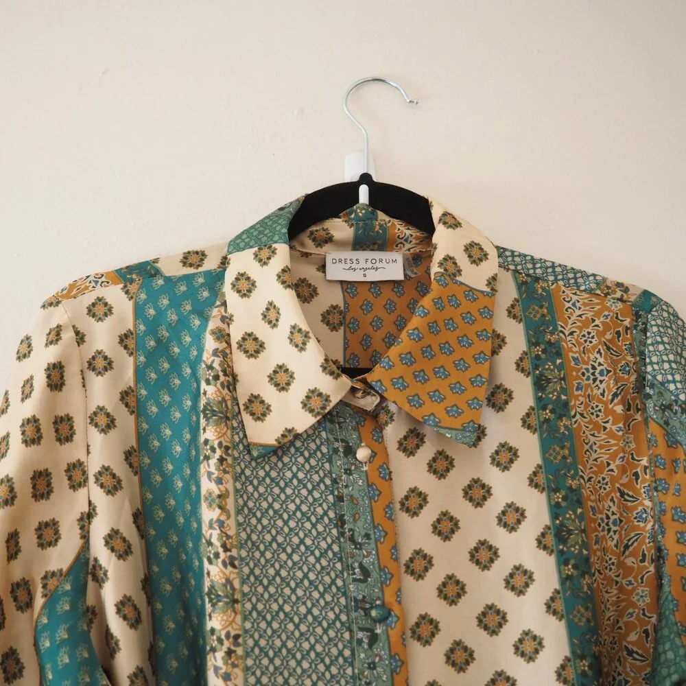 Dress Forum Sasha Border Print Satin Shirt Dress sz S - Picture 7 of 9